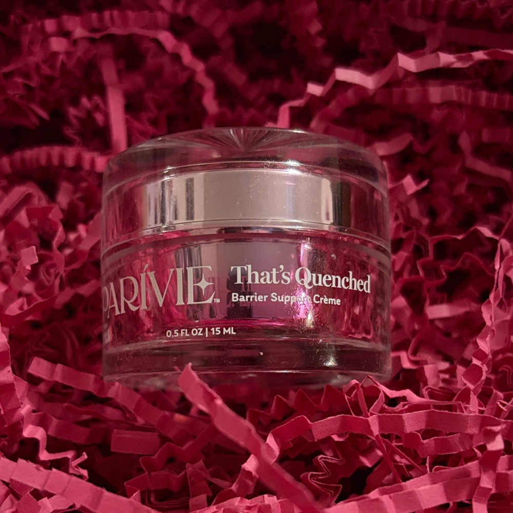 Parívie That's Quenched Barrier Support Crème sample size - 75% remaining
